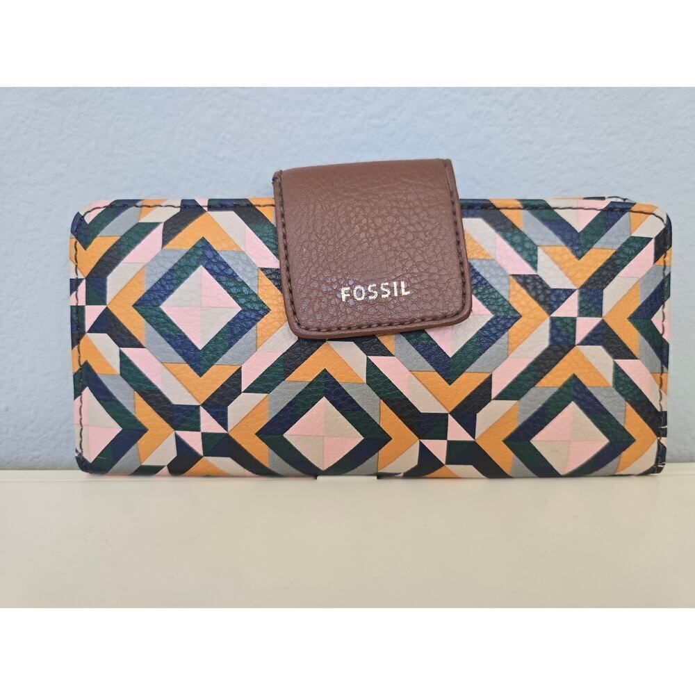 FOSSIL Geometric Print Wallet Multicolor Snap Closure Boho Retro Style Y2K